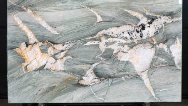 Cristal Del Mare Polished 2cm