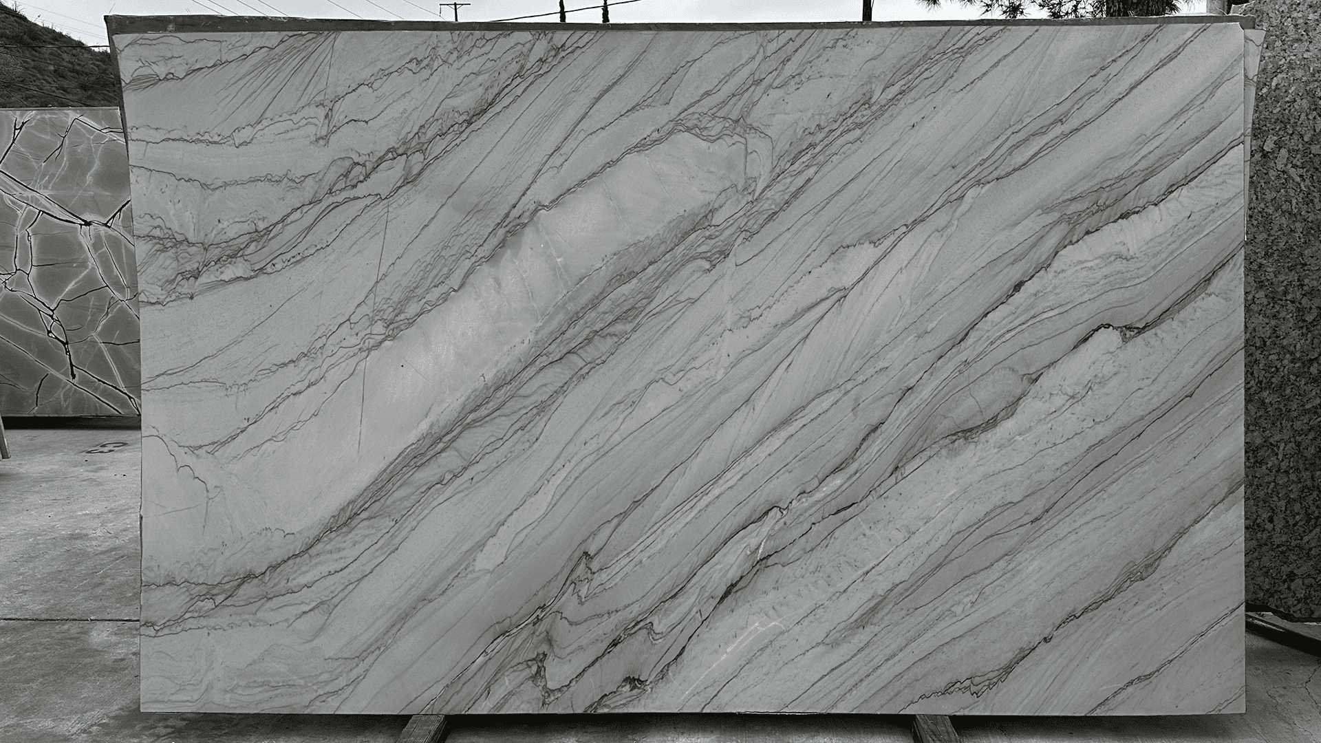 Florida Wave Brushed 2cm - Sophisticated Stone
