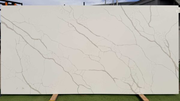 Stratos Calacatta Polished - Image 1
